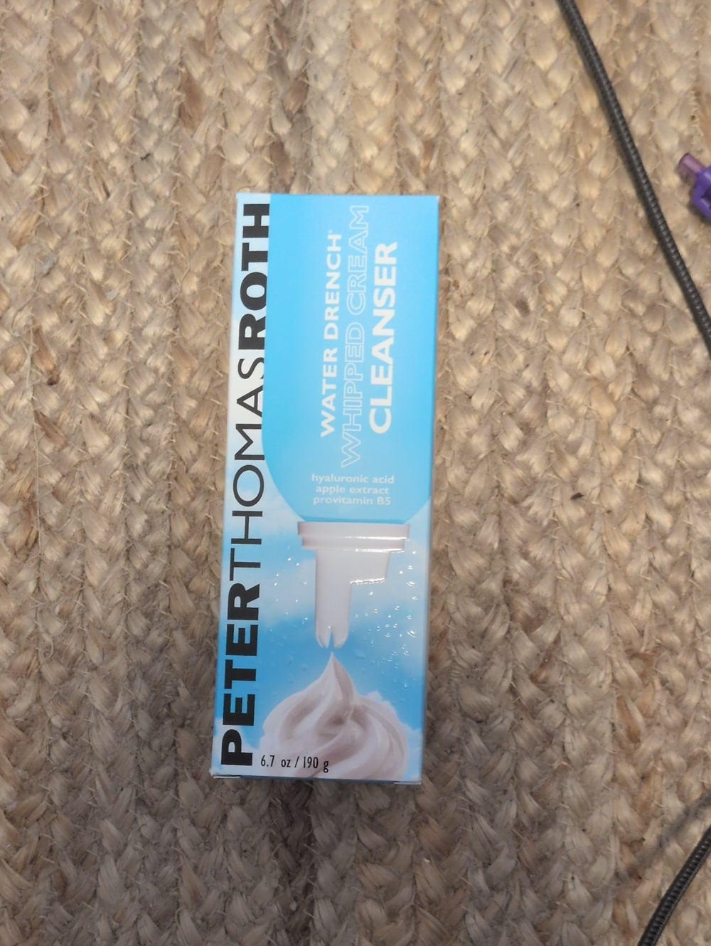 Peter Thomas Roth Hydrating Cleanser in Blue and White Box